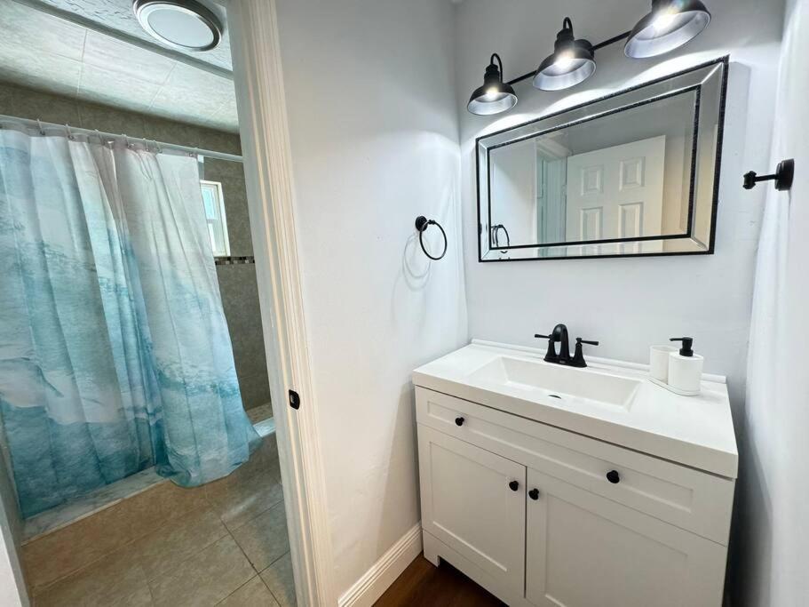 Seaside Cove Apartment Fort Pierce Exterior photo